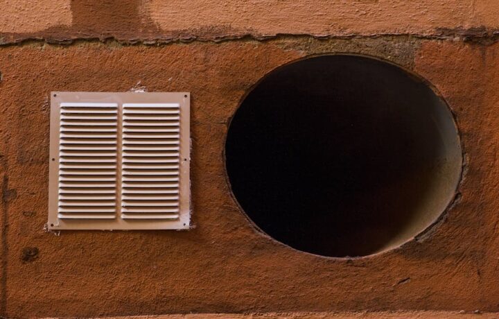 Kapilarne ściany chłodząco-grzewcze w tynku glinianym – cicha klimatyzacja, naturalny design i niskie rachunki