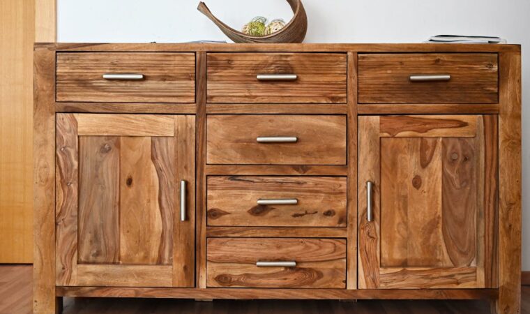 Kredens chłodzący bez prądu: szafka z materiałem zmiennofazowym (PCM) do owoców, serów i napojów