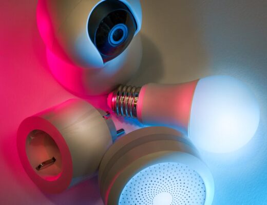 Inteligentne listwy przypodłogowe z oświetleniem i LiDAR – bezpieczeństwo nocą, porządek kabli i dyskretny design