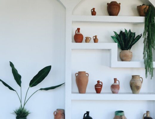 Hydroceramiczne meble chłodzące i nawilżające – niewidzialna klimatyzacja dla salonu i sypialni