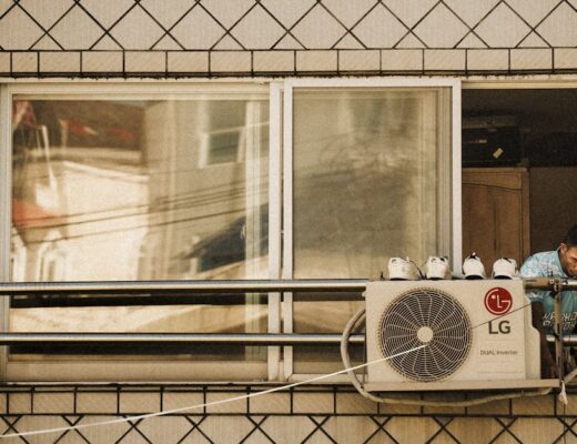 Chłodzące ściany z gliny 24 V – kapilarne panele DC zamiast klimatyzacji w mieszkaniu