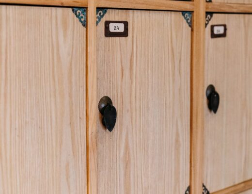 Szafy, które chłodzą i dogrzewają pasywnie – meble z materiałami zmiennofazowymi (PCM) w domu