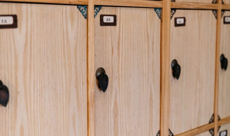 Szafy, które chłodzą i dogrzewają pasywnie – meble z materiałami zmiennofazowymi (PCM) w domu