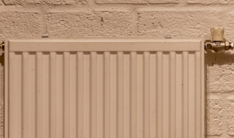 Meble z PCM – pasywna klimatyzacja ukryta w szafie i zagłówku łóżka